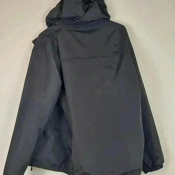 SVACUAM Lightweight Jacket Size Medium - Picture 7 of 9